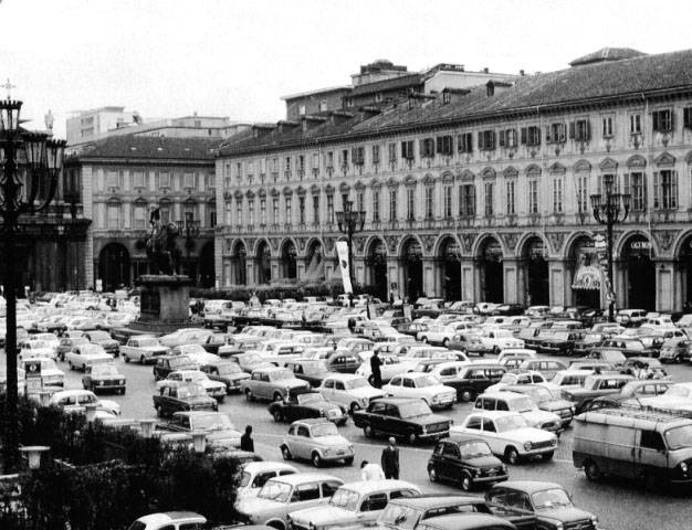 L Identita Perduta Via Roma Il Salotto Della Grande Torino Trasformata In Pista Ciclabile Di Giuseppe Chiaradia Linea Italia Piemonte