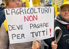 Mille imprenditori davanti al Consiglio Regionale per difendere l'agricoltura piemontese [video]