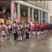 La sfilata dei gruppi storici per la festa di San Giovanni, patrono di Torino [video]