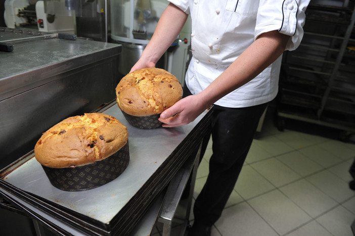 Caro cibo per la crescita dei prezzi di materie prime e bollette. A Natale mangeremo il panettone?