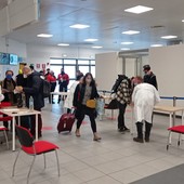 Più controlli sanitari sui passeggeri in arrivo a Caselle e Levaldigi