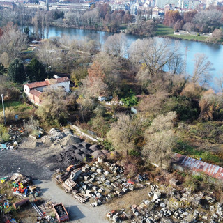 Discariche abusive di rifiuti nel torinese Parco del Meisino