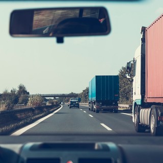 Campagna “Truck &amp; bus”, una settimana di controlli della Polstrada sui mezzi pesanti