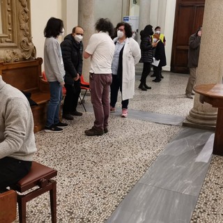 Ieri sera open night vaccinale al Mauriziano con violino e pianoforte