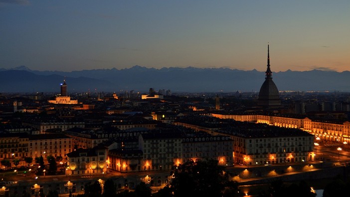 Cosa c'è dopo il tramonto, come fare per valorizzare la notte di Torino