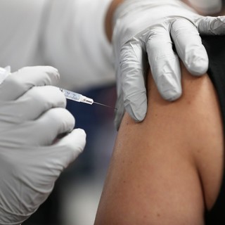 In Piemonte si vaccina senza sosta: inoculate oltre 26mila persone anche a Santo Stefano e a Capodanno